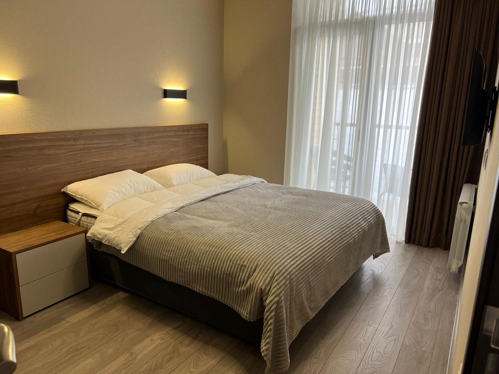 Crystal Apartment บาคูเรียนี ภายนอก รูปภาพ